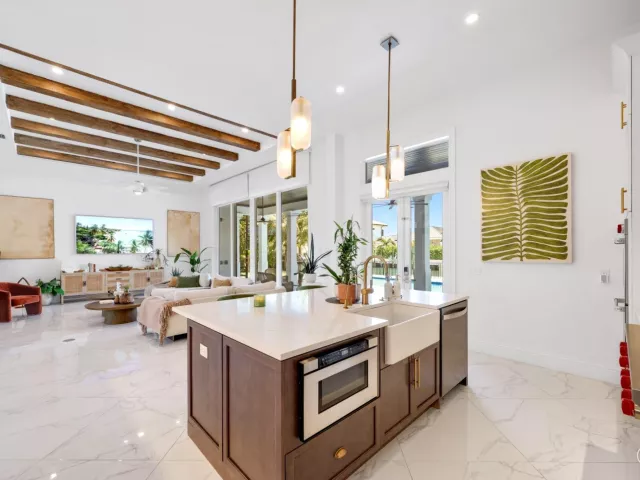 Продажа дома по адресу 1200 Bimini Lane - фото 9298314