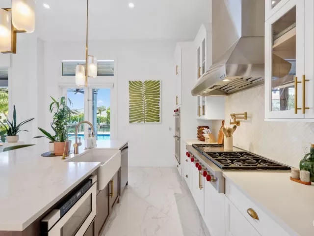 Продажа дома по адресу 1200 Bimini Lane - фото 9298316