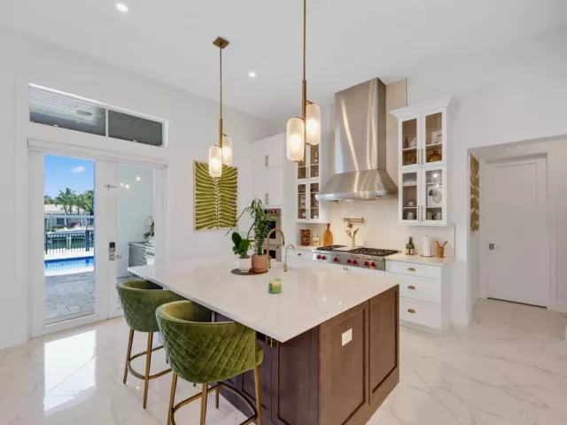 Продажа дома по адресу 1200 Bimini Lane - фото 9298323