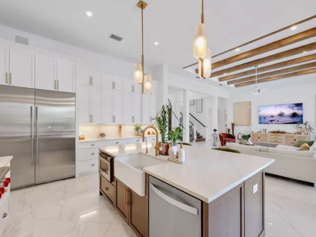 Продажа дома по адресу 1200 Bimini Lane - фото 9298326