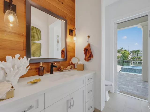 Продажа дома по адресу 1200 Bimini Lane - фото 9298333