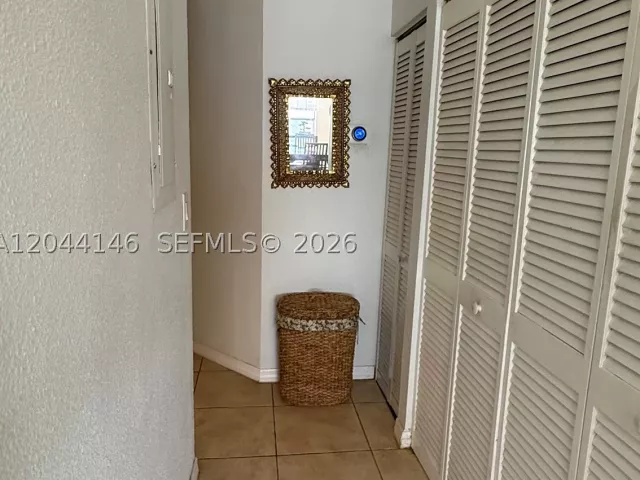 Продажа дома по адресу 15622 SW 142nd Ct - фото 8899479