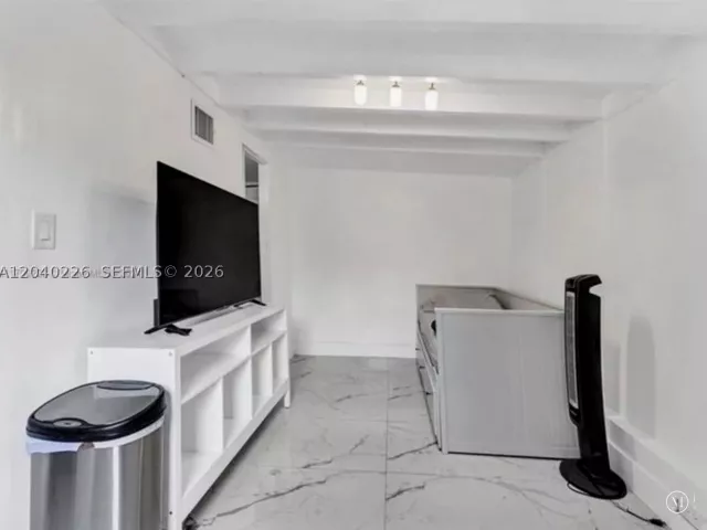 Продажа дома по адресу 2730 NE 16th ave - фото 8899415