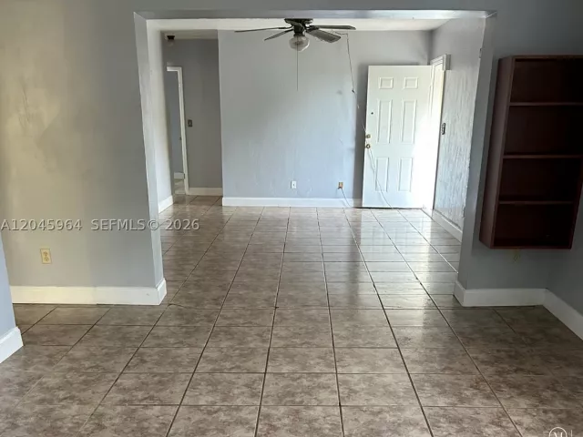 Продажа дома по адресу 1355 NW 86th St - фото 8925549