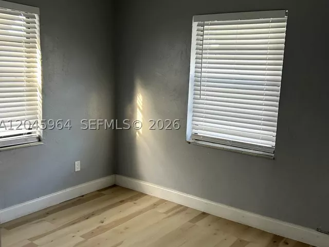 Продажа дома по адресу 1355 NW 86th St - фото 8925554