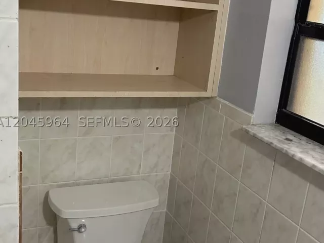 Продажа дома по адресу 1355 NW 86th St - фото 8925556