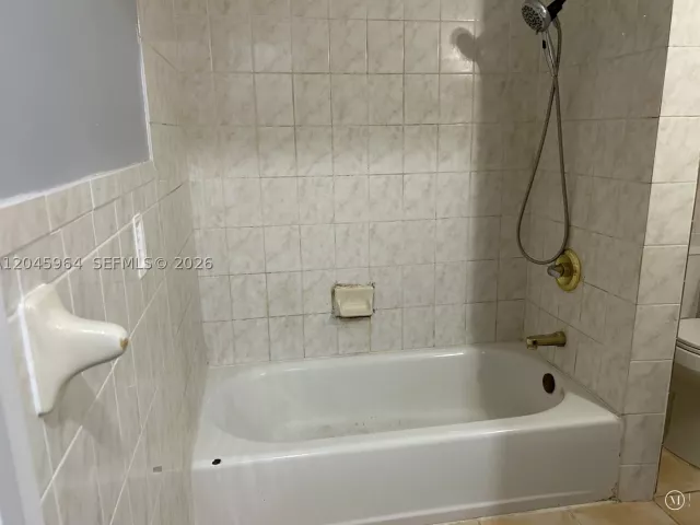 Продажа дома по адресу 1355 NW 86th St - фото 8925557