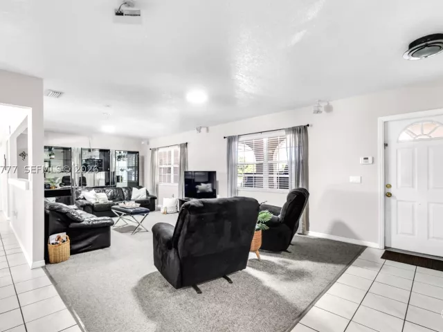 Продажа дома по адресу 12805 SW 193rd Ter - фото 8870126