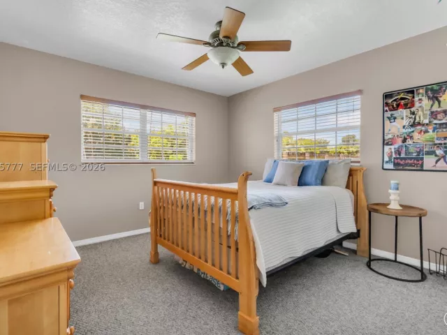 Продажа дома по адресу 12805 SW 193rd Ter - фото 8870134