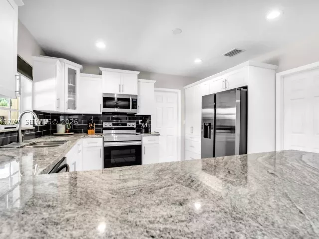 Продажа дома по адресу 12805 SW 193rd Ter - фото 8870121