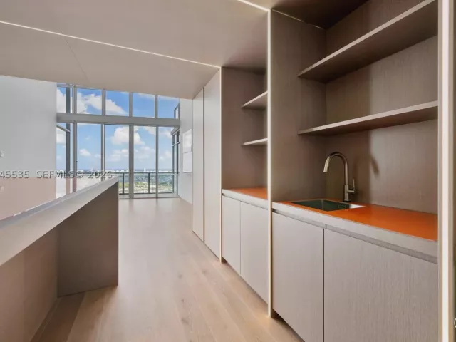 Продажа квартиры #3906 - фото 9360360