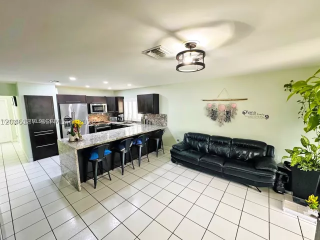 Продажа дома по адресу 3461 SW 154th Ct - фото 8871425