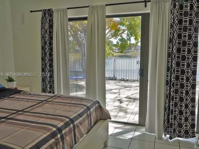 Продажа дома по адресу 3461 SW 154th Ct - фото 8871429