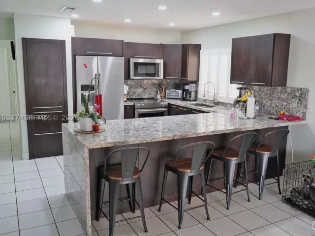 Продажа дома по адресу 3461 SW 154th Ct - фото 8871419