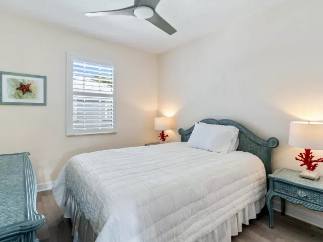 Продажа дома по адресу 295 NE 5th Avenue 32 - фото 8900271