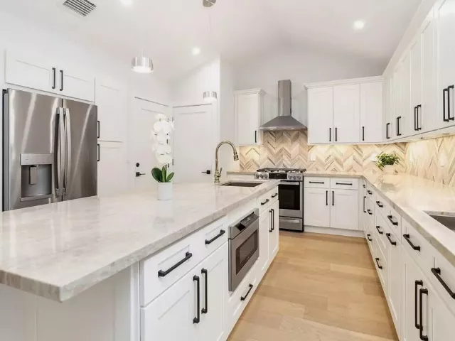 Продажа дома по адресу 803 Kanuga Drive - фото 9042425