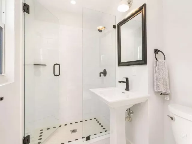 Продажа дома по адресу 803 Kanuga Drive - фото 9042442