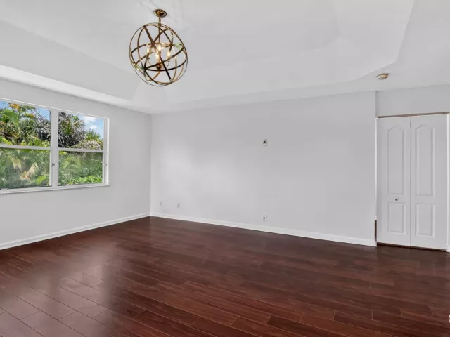 Продажа дома по адресу 18044 Jazz Lane - фото 9362270