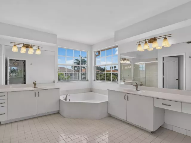 Продажа дома по адресу 18044 Jazz Lane - фото 9362271