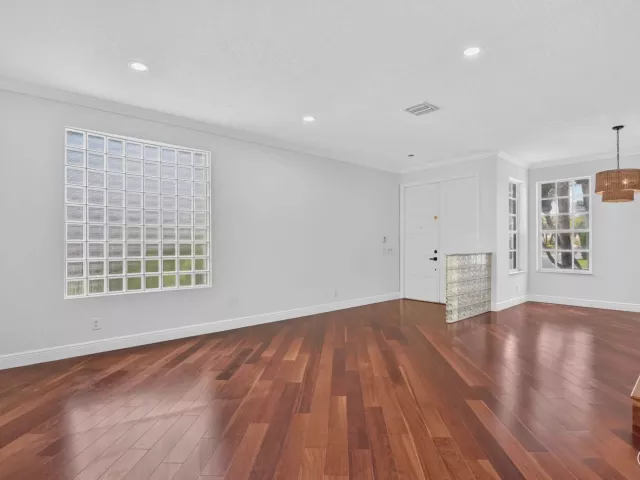 Продажа дома по адресу 18044 Jazz Lane - фото 9362245