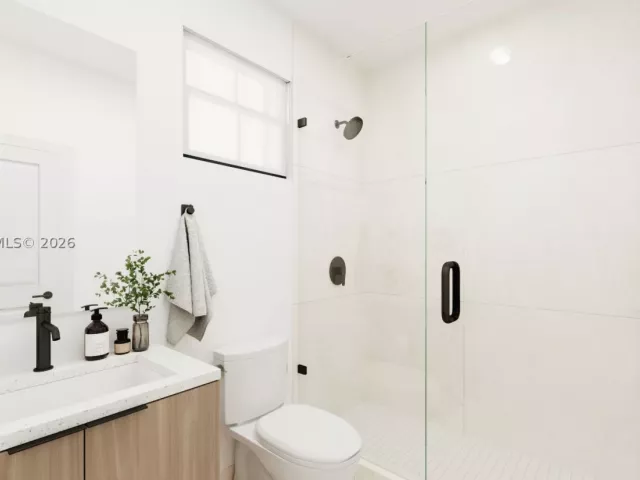 Продажа дома по адресу 136 NW 164 St - фото 8880308