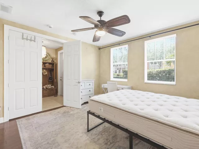 Продажа дома по адресу 750 Millbrae Court 1 - фото 9054918