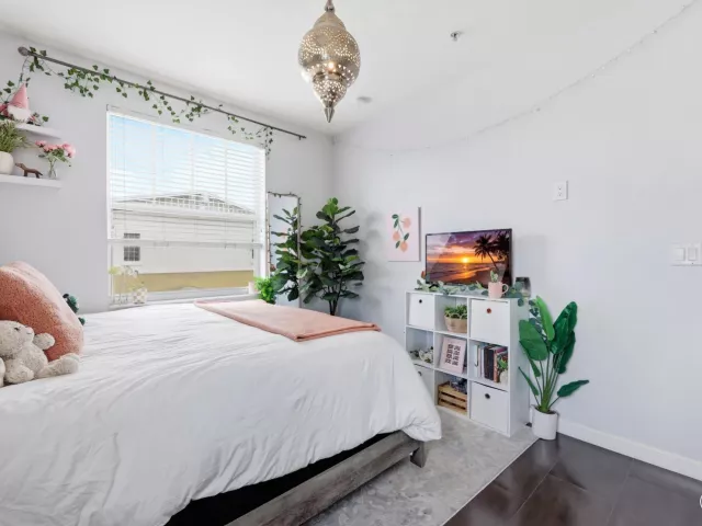 Продажа дома по адресу 750 Millbrae Court 1 - фото 9054924