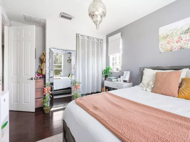 Продажа дома по адресу 750 Millbrae Court 1 - фото 9054931