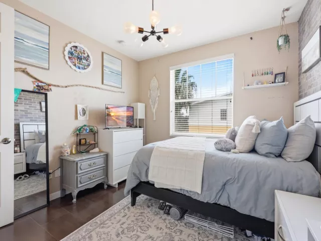 Продажа дома по адресу 750 Millbrae Court 1 - фото 9054937