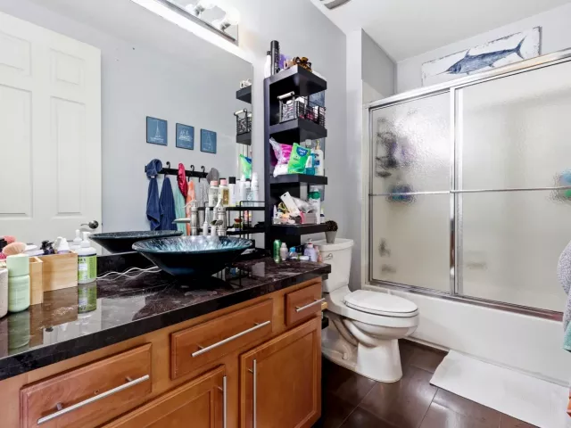Продажа дома по адресу 750 Millbrae Court 1 - фото 9054958
