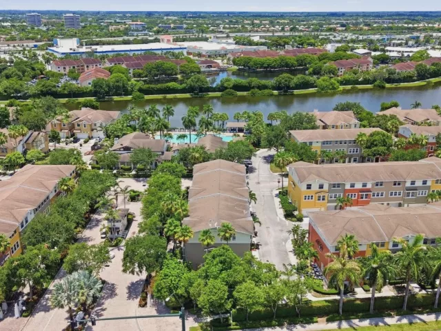 Продажа дома по адресу 750 Millbrae Court 1 - фото 9054991