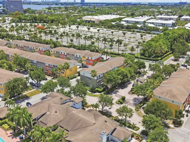Продажа дома по адресу 750 Millbrae Court 1 - фото 9054997