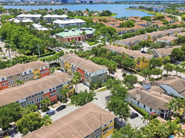 Продажа дома по адресу 750 Millbrae Court 1 - фото 9055001