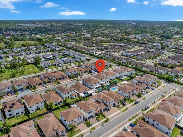 Продажа дома по адресу 12924 SW 229th St - фото 8871409