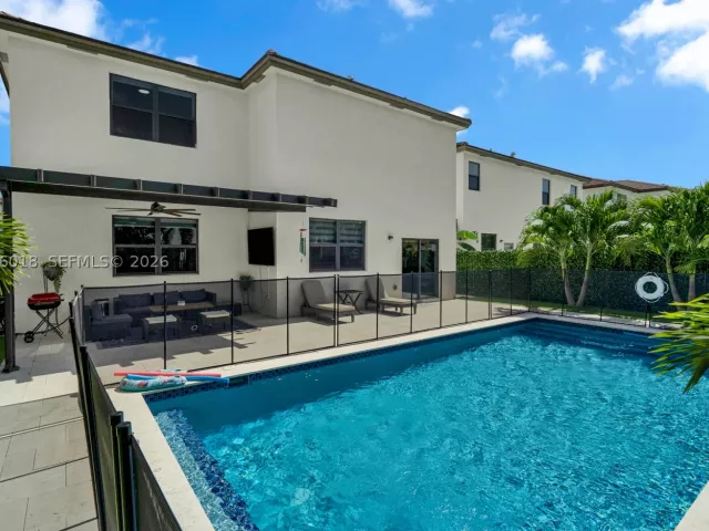 Продажа дома по адресу 12924 SW 229th St - фото 8871396