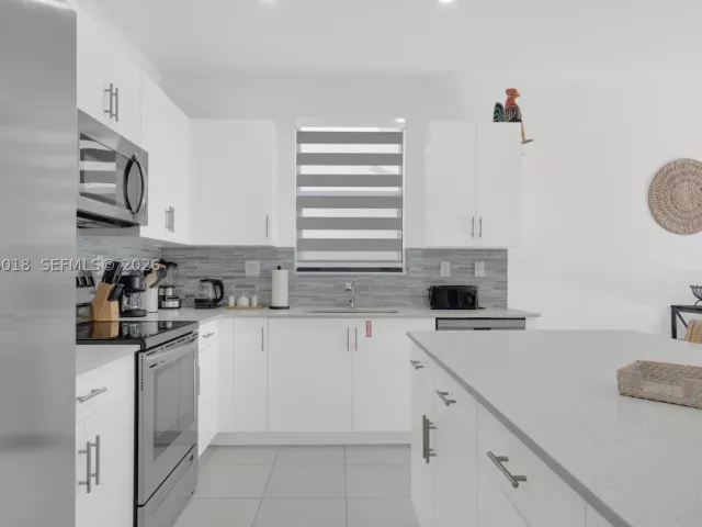 Продажа дома по адресу 12924 SW 229th St - фото 8871414
