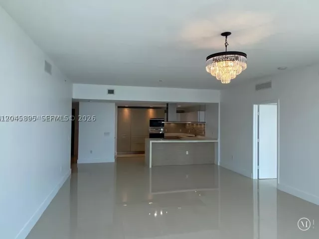 Квартира в аренду номер - фото 8880713