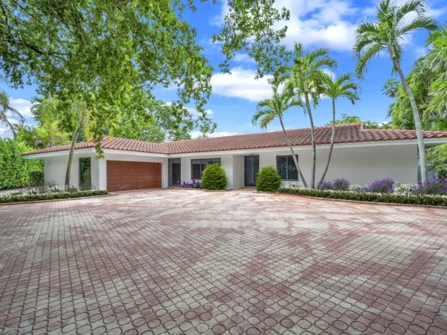 Продажа дома по адресу 2800 Palmer Drive - фото 9291611