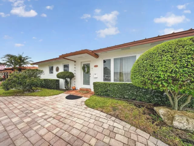Продажа дома по адресу 11180 SW 58th Ter - фото 8947519