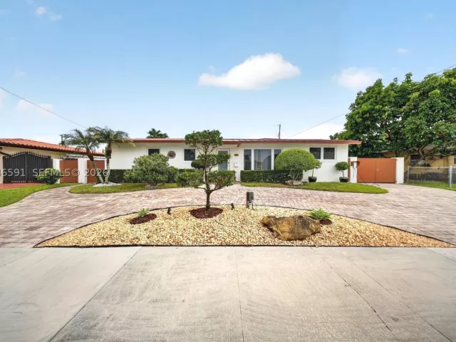 Продажа дома по адресу 11180 SW 58th Ter - фото 8947521