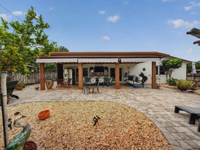 Продажа дома по адресу 11180 SW 58th Ter - фото 8947525