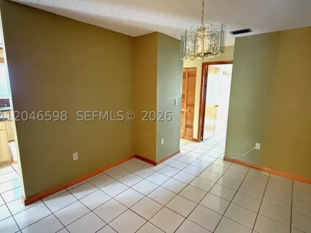 Продажа дома по адресу 14225 SW 55th St - фото 8877069