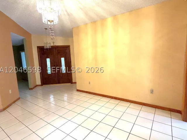 Продажа дома по адресу 14225 SW 55th St - фото 8877073