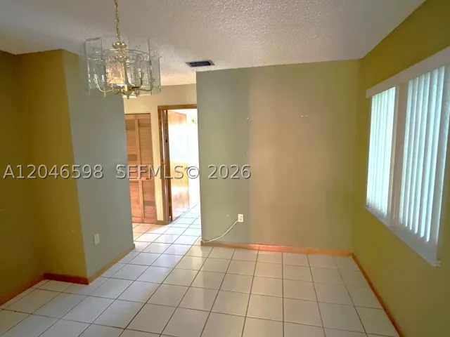 Продажа дома по адресу 14225 SW 55th St - фото 8877074