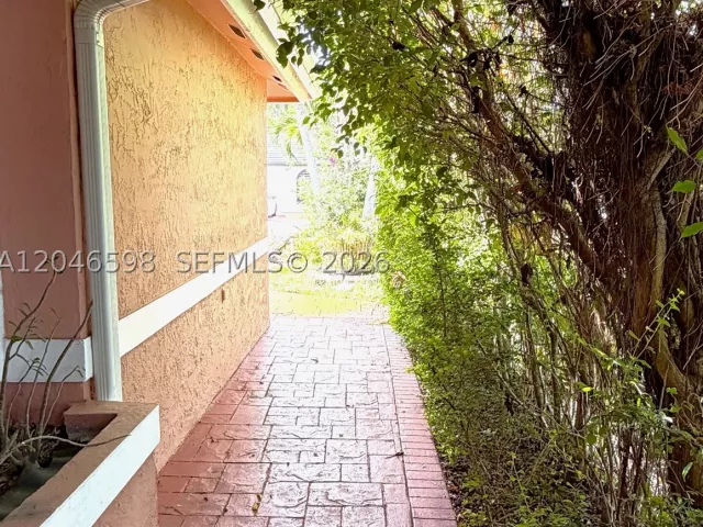 Продажа дома по адресу 14225 SW 55th St - фото 8877057
