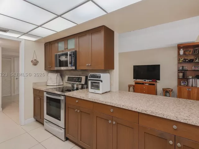 Продажа дома по адресу 8890 SW 133rd Pl A - фото 8877712