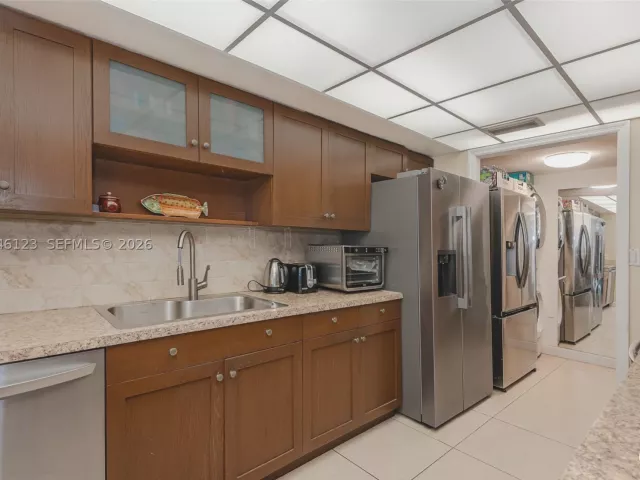 Продажа дома по адресу 8890 SW 133rd Pl A - фото 8877714