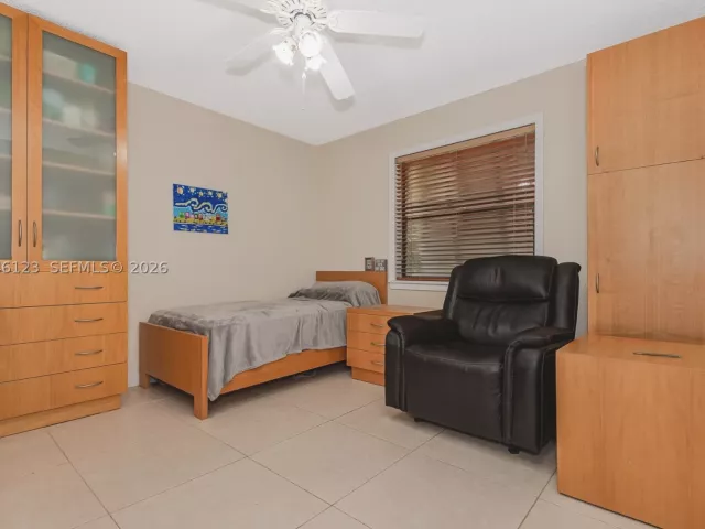 Продажа дома по адресу 8890 SW 133rd Pl A - фото 8877717