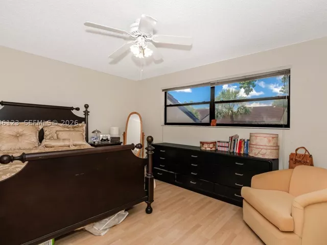 Продажа дома по адресу 8890 SW 133rd Pl A - фото 8877719