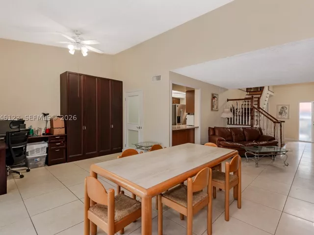 Продажа дома по адресу 8890 SW 133rd Pl A - фото 8877709